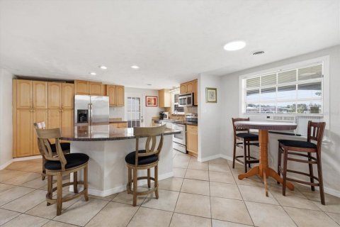 House in Venice, Florida 3 bedrooms, 164.53 sq.m. № 2277166 - photo 8