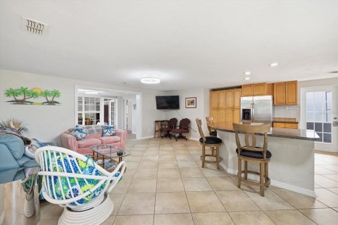 House in Venice, Florida 3 bedrooms, 164.53 sq.m. № 2277166 - photo 12
