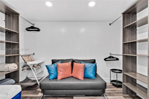 Снять в аренду виллу или дом в Холливуд, Флорида 4 спальни, 93.65м2, № 1987011 - фото 6