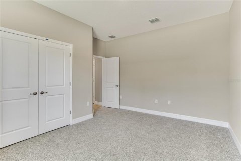 House in North Port, Florida 4 bedrooms, 184.88 sq.m. № 1723330 - photo 28