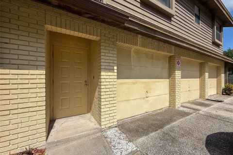 Condo in Tarpon Springs, Florida, 2 bedrooms  № 1745191 - photo 16