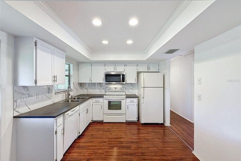Condo in Tarpon Springs, Florida, 2 bedrooms  № 1745191 - photo 22