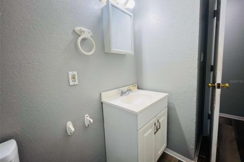 Apartamento en alquiler en Haines City, Florida, 2 dormitorios, 70.61 m2 № 1910061 - foto 9