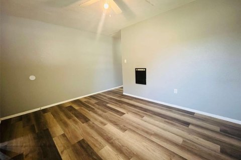 Apartamento en alquiler en Haines City, Florida, 2 dormitorios, 70.61 m2 № 1910061 - foto 4