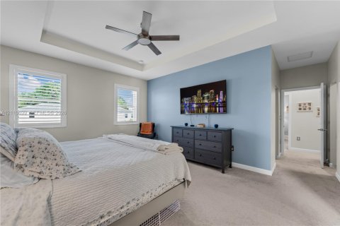 Casa en venta en Homestead, Florida, 5 dormitorios, 276.29 m2 № 2426673 - foto 25