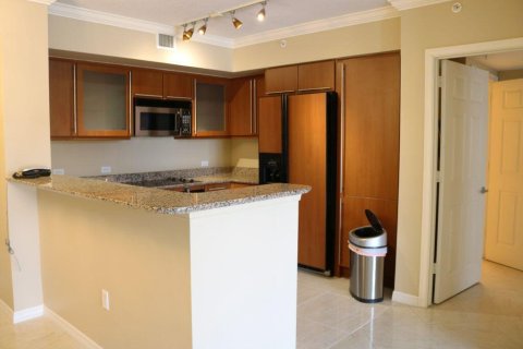 Condominio en alquiler en Hallandale Beach, Florida, 2 dormitorios, 106.84 m2 № 2245814 - foto 6