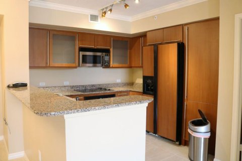 Condominio en alquiler en Hallandale Beach, Florida, 2 dormitorios, 106.84 m2 № 2245814 - foto 5