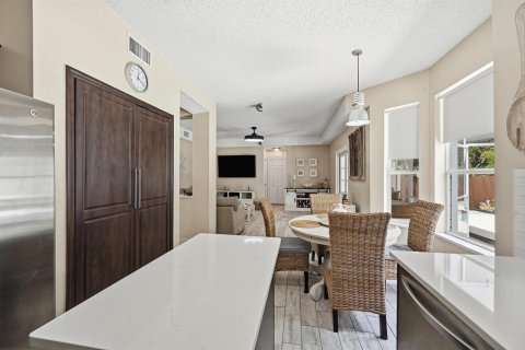 Villa ou maison à louer à Wellington, Floride: 4 chambres, 231.33 m2 № 2187630 - photo 12