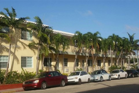 Condo in Miami Beach, Florida, 1 bedroom  № 2076607