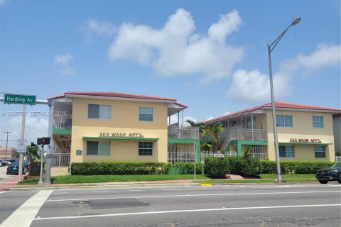 Condo in Miami Beach, Florida, 1 bedroom  № 2076607 - photo 26