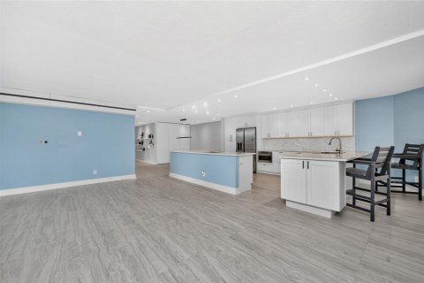 Condo in Punta Gorda, Florida, 2 bedrooms № 2156818 - photo 17
