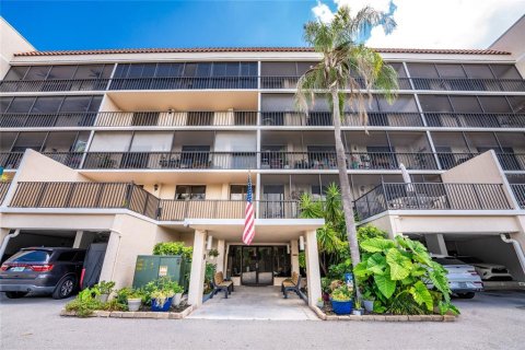 Condo in Punta Gorda, Florida, 2 bedrooms № 2156818 - photo 2