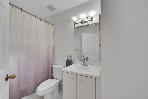 Townhouse in Sunrise, Florida 3 bedrooms, 104.05 sq.m. № 2249242 - photo 15