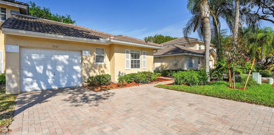 Townhouse in Sunrise, Florida 3 bedrooms, 104.05 sq.m. № 2249242