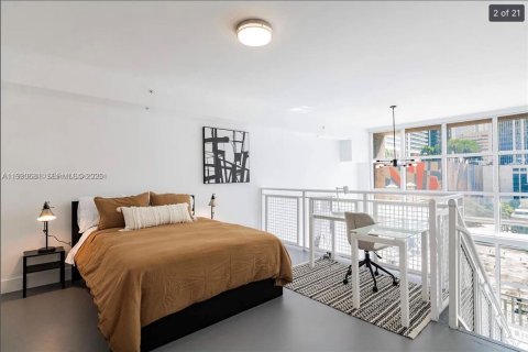 Condominio en venta en Miami, Florida, 1 dormitorio, 90.86 m2 № 2057980 - foto 8