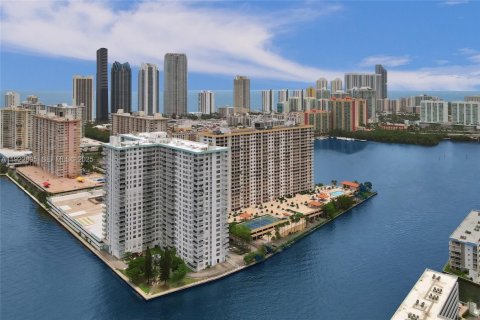 Condominio en venta en Sunny Isles Beach, Florida, 2 dormitorios, 138.24 m2 № 1984377 - foto 2