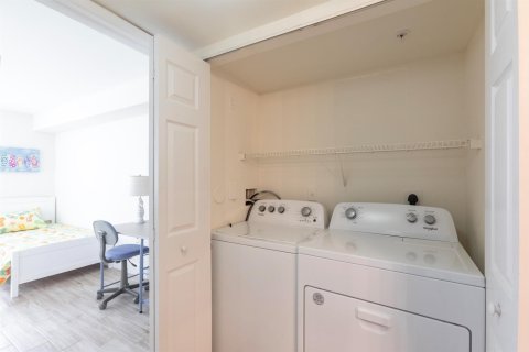 Apartment in Miami, Florida 2 bedrooms, 94.85 sq.m. № 2086705 - photo 14