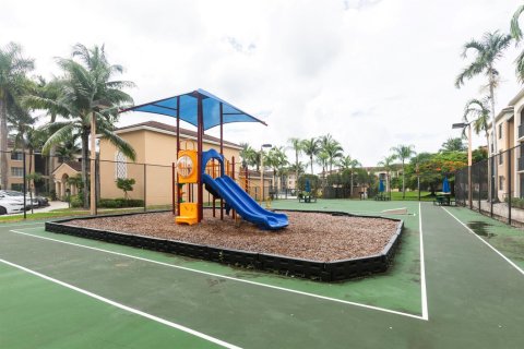 Apartment in Miami, Florida 2 bedrooms, 94.85 sq.m. № 2086705 - photo 24