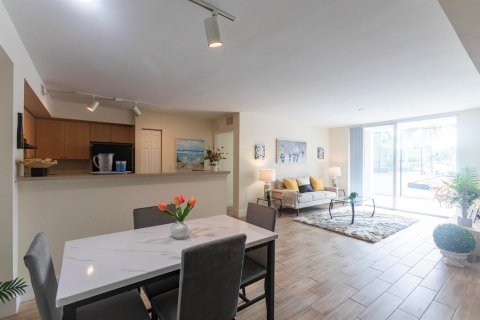 Apartment in Miami, Florida 2 bedrooms, 94.85 sq.m. № 2086705 - photo 9