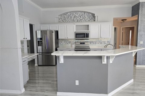 Casa en alquiler en Port St. Lucie, Florida, 3 dormitorios, 191.47 m2 № 1950376 - foto 17