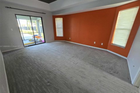 Casa en alquiler en Port St. Lucie, Florida, 3 dormitorios, 191.47 m2 № 1950376 - foto 4