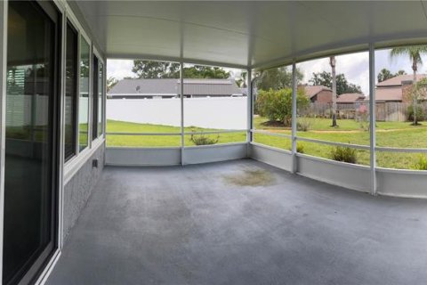 House in Port Orange, Florida 2 bedrooms, 145.02 sq.m. № 1655767 - photo 25