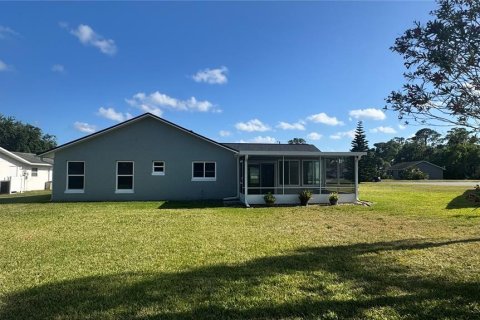 House in Port Orange, Florida 2 bedrooms, 145.02 sq.m. № 1655767 - photo 19