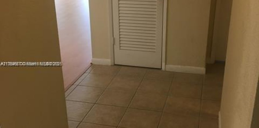 Condo à Sunny Isles Beach, Floride, 1 chambre  № 1737508