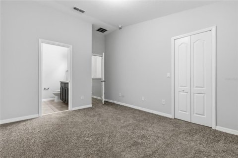 Townhouse in Sanford, Florida 2 bedrooms, 98.1 sq.m. № 2203052 - photo 13