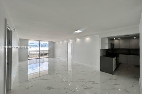 Condo à Miami Beach, Floride, 3 chambres  № 2323534