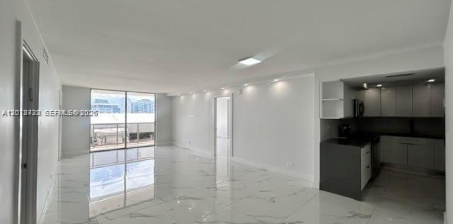 Condo à Miami Beach, Floride, 3 chambres  № 2323534
