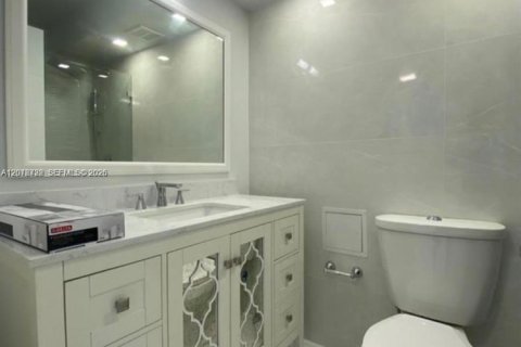 Copropriété à louer à Miami Beach, Floride: 3 chambres, 119.84 m2 № 2323534 - photo 21