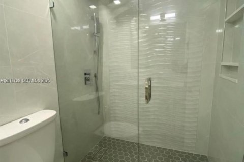 Copropriété à louer à Miami Beach, Floride: 3 chambres, 119.84 m2 № 2323534 - photo 20