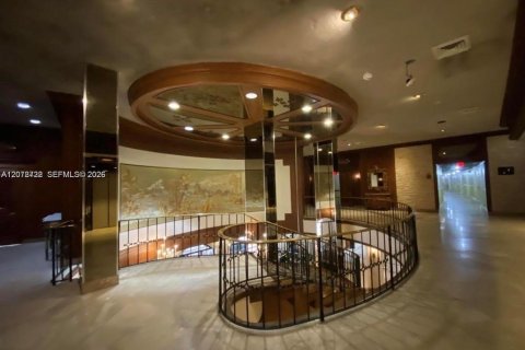 Copropriété à louer à Miami Beach, Floride: 3 chambres, 119.84 m2 № 2323534 - photo 27