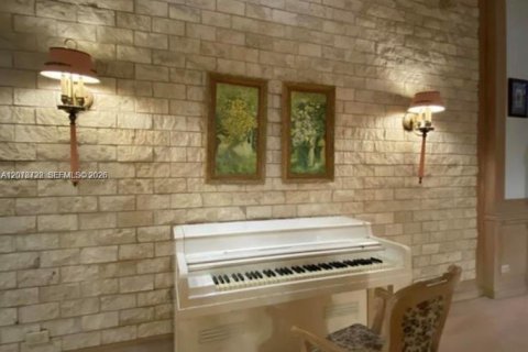 Copropriété à louer à Miami Beach, Floride: 3 chambres, 119.84 m2 № 2323534 - photo 29