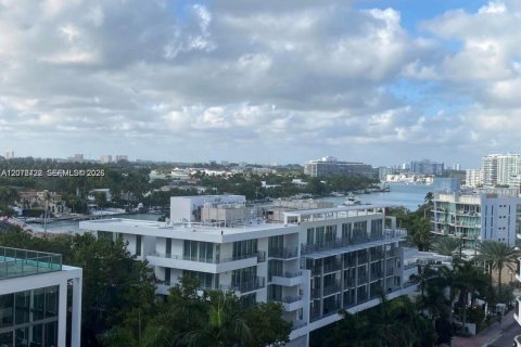 Copropriété à louer à Miami Beach, Floride: 3 chambres, 119.84 m2 № 2323534 - photo 23