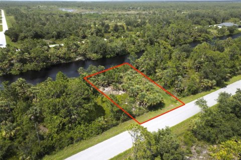 Terreno en venta en Port Charlotte, Florida № 2380708 - foto 18