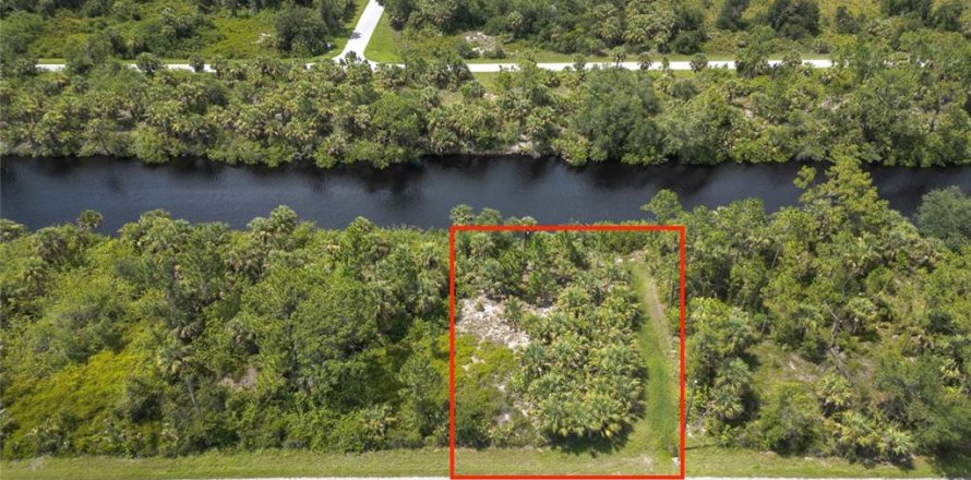 Terreno en Port Charlotte, Florida № 2380708