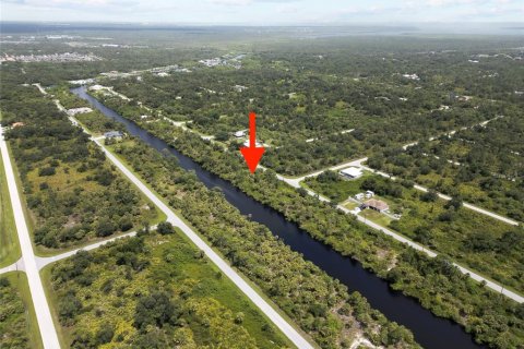 Terreno en venta en Port Charlotte, Florida № 2380708 - foto 6