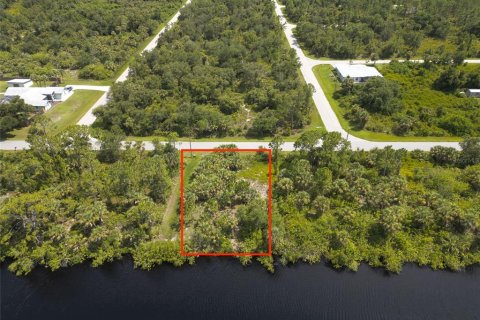 Terreno en venta en Port Charlotte, Florida № 2380708 - foto 13