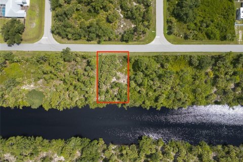 Terreno en venta en Port Charlotte, Florida № 2380708 - foto 14