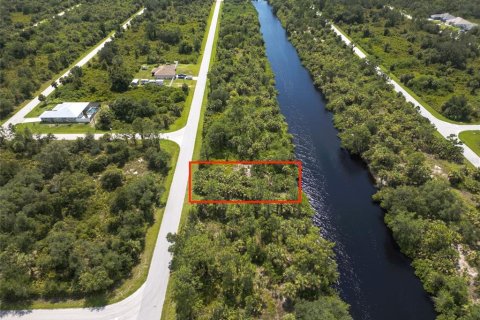 Terreno en venta en Port Charlotte, Florida № 2380708 - foto 12