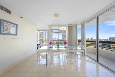 Copropriété à vendre à Aventura, Floride: 2 chambres, 126.44 m2 № 1701643 - photo 7