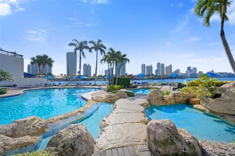 Copropriété à vendre à Aventura, Floride: 2 chambres, 126.44 m2 № 1701643 - photo 18