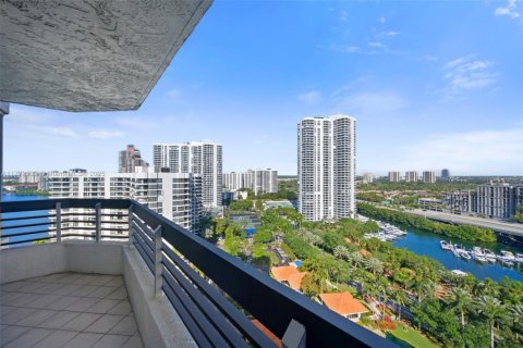 Copropriété à vendre à Aventura, Floride: 2 chambres, 126.44 m2 № 1701643 - photo 20