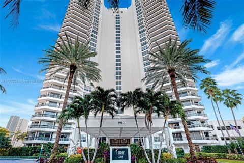 Copropriété à vendre à Aventura, Floride: 2 chambres, 126.44 m2 № 1701643 - photo 19