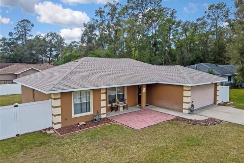 House in Inverness, Florida 3 bedrooms, 121.05 sq.m. № 2098847 - photo 2