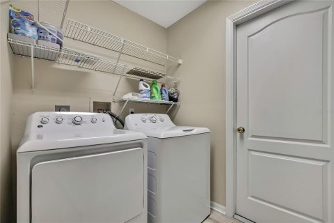 House in Inverness, Florida 3 bedrooms, 121.05 sq.m. № 2098847 - photo 24