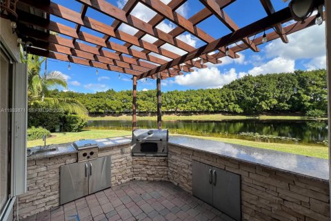 Casa en alquiler en Weston, Florida, 4 dormitorios, 196.58 m2 № 1992145 - foto 3