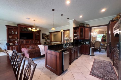 Casa en alquiler en Weston, Florida, 4 dormitorios, 196.58 m2 № 1992145 - foto 8